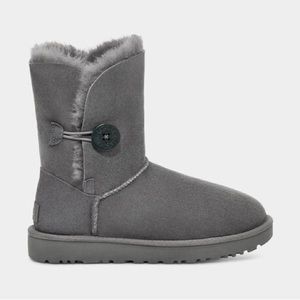 UGG bailey button boots grey